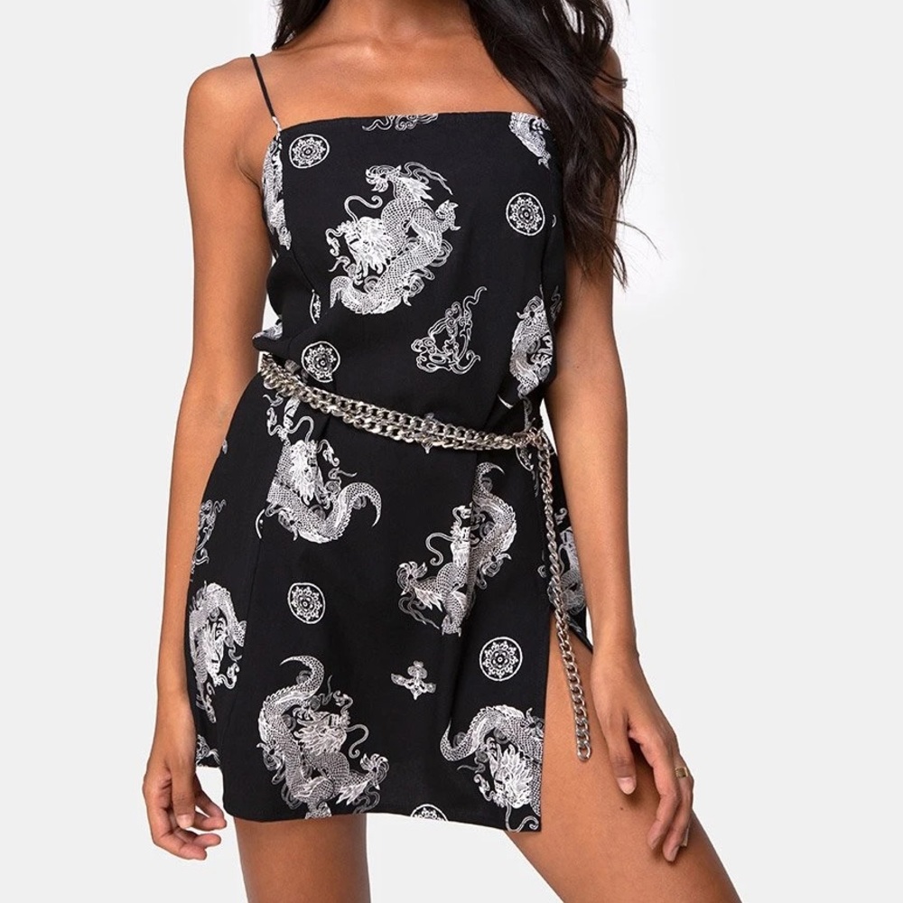 Dragon dress - Picture 2 of 3